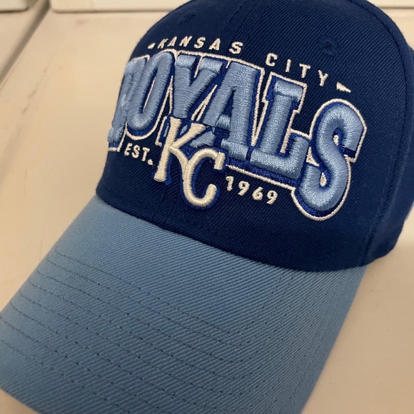 Kansas City Royals Flexfit New Era. MAKE OFFER. - Picture 2 of 5